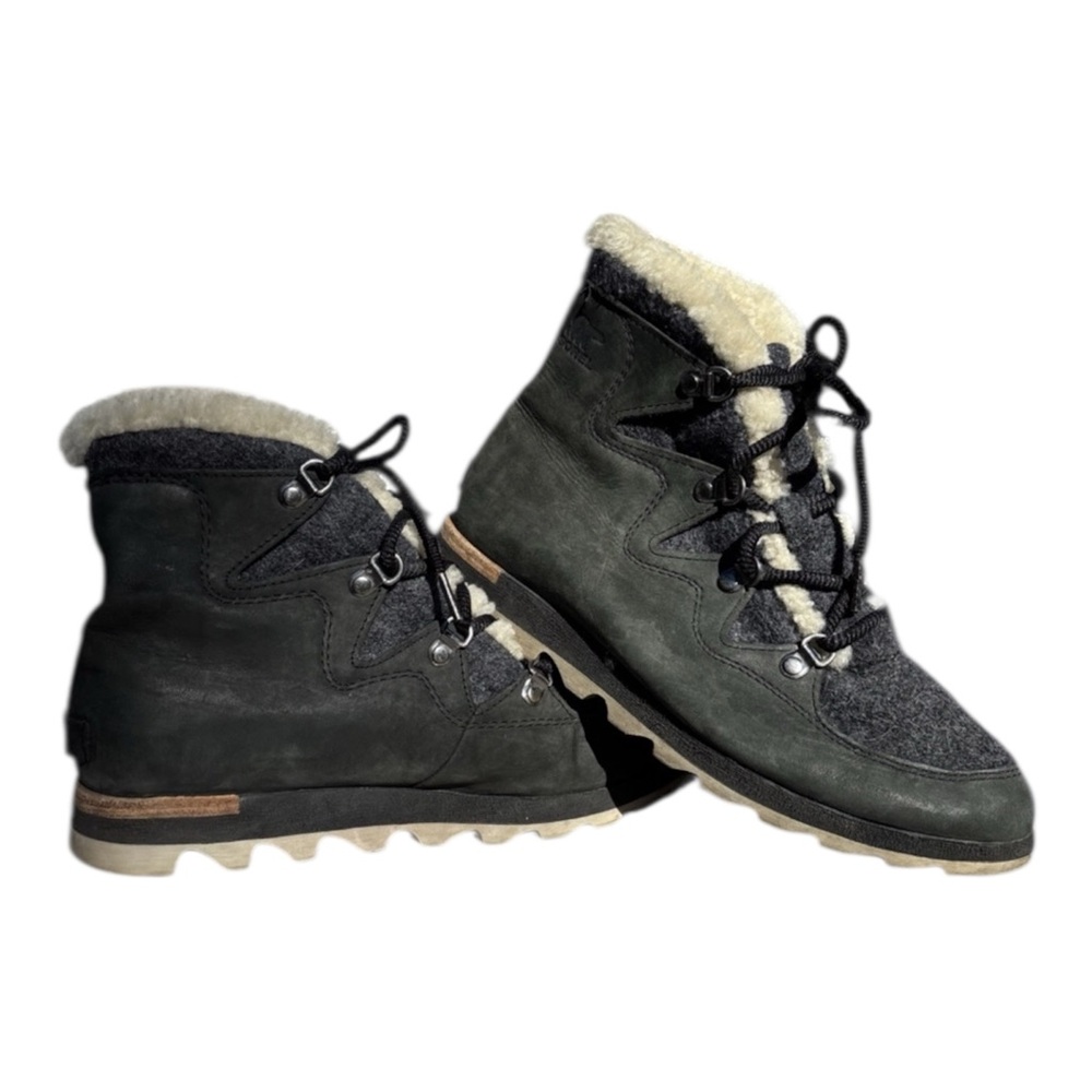 Sorel Boots Womens 9 Sneakchic Alpine Snow Green Lace Up Ankle Top LL5334-010